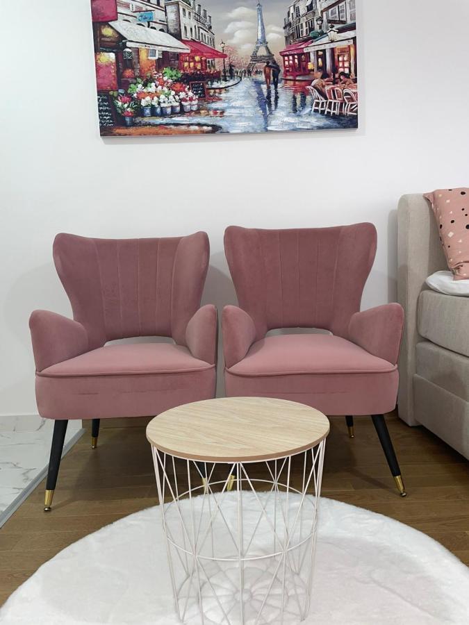Ferienwohnung Spring deluxe Novi Sad Exterior foto